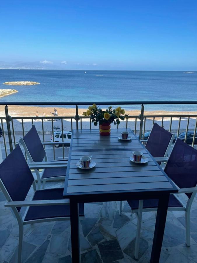 Seafront One Bedroom Apartment With A Terrasse Swimming Pool And A Parking 昂蒂布 外观 照片