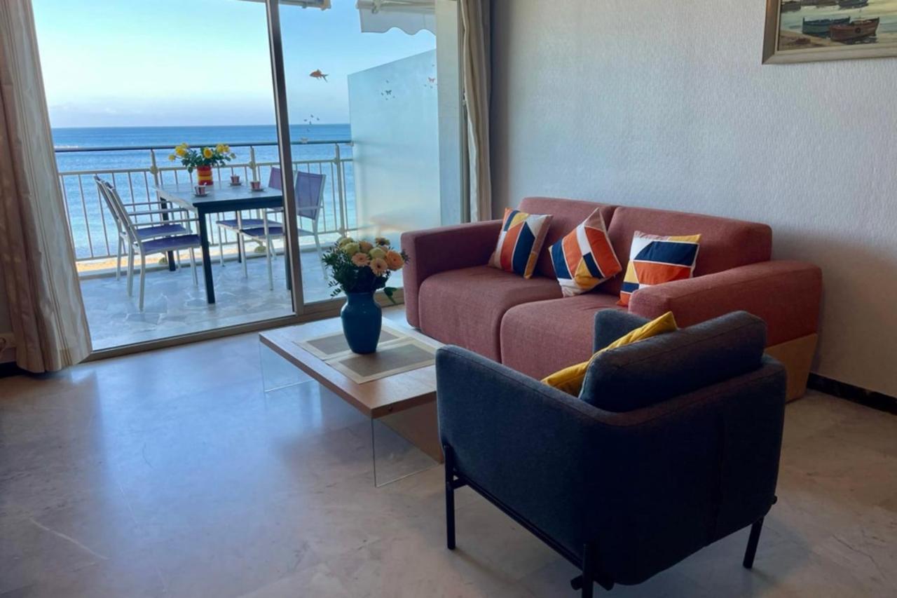 Seafront One Bedroom Apartment With A Terrasse Swimming Pool And A Parking 昂蒂布 外观 照片