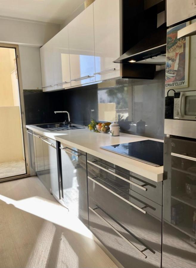 Seafront One Bedroom Apartment With A Terrasse Swimming Pool And A Parking 昂蒂布 外观 照片