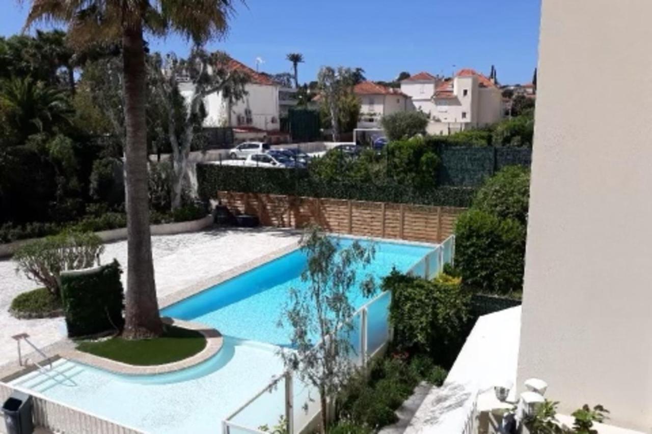 Seafront One Bedroom Apartment With A Terrasse Swimming Pool And A Parking 昂蒂布 外观 照片