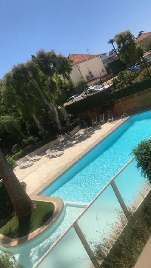 Seafront One Bedroom Apartment With A Terrasse Swimming Pool And A Parking 昂蒂布 外观 照片