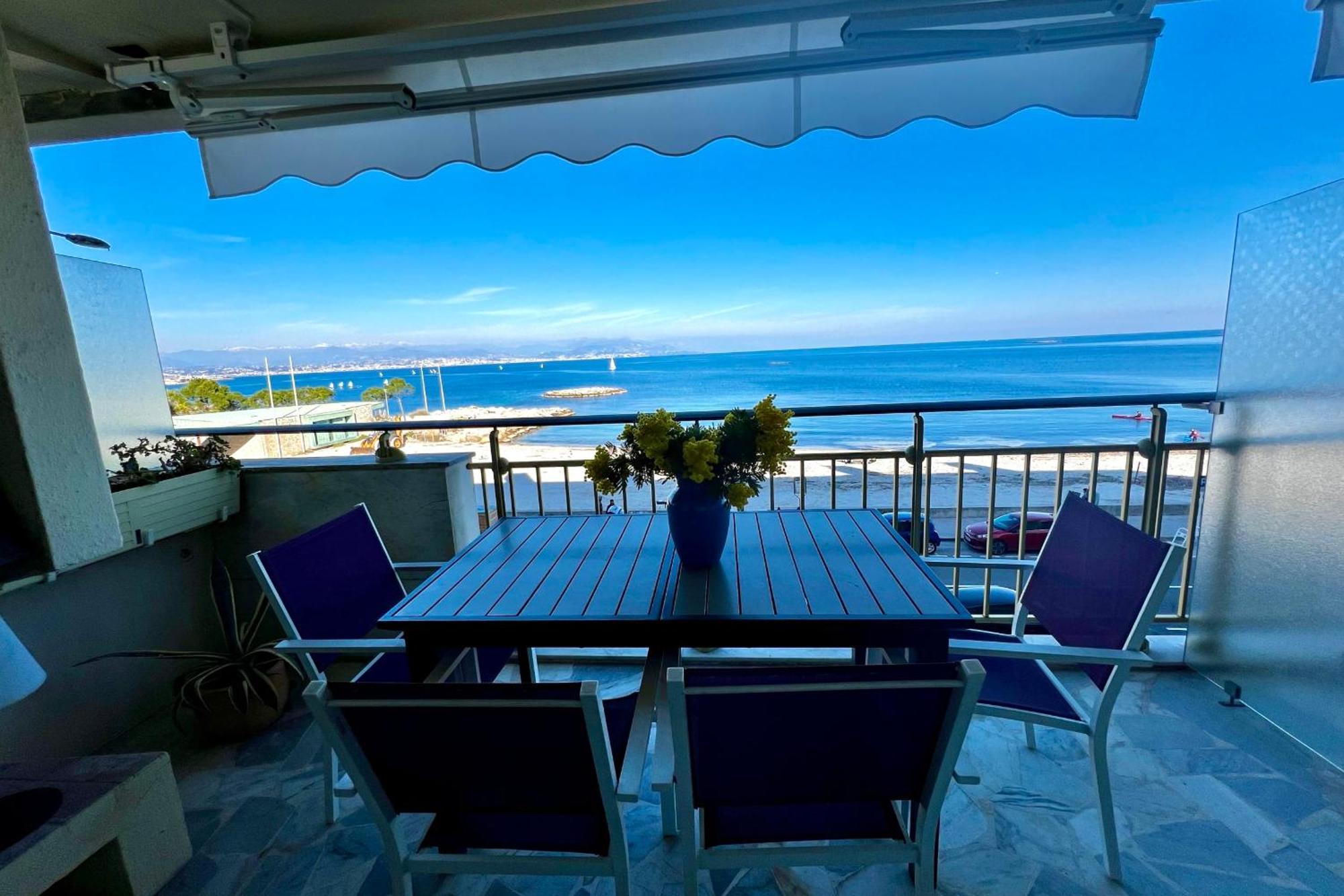 Seafront One Bedroom Apartment With A Terrasse Swimming Pool And A Parking 昂蒂布 外观 照片
